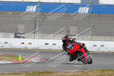 media/Nov-26-2022-Fastrack Riders (Sat) [[b001e85eef]]/Level 3/Session 3 Outside Turn 9/